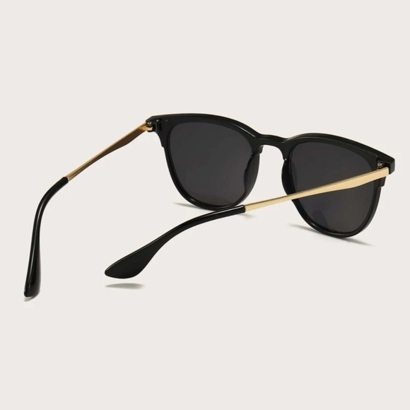 Women Fashion Sunglasses - Picture 4 of 4